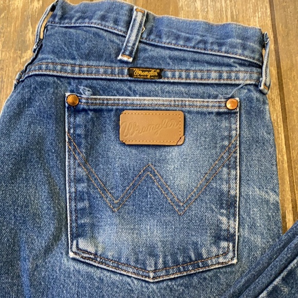 Vintage High Rise Wrangler Jeans - Picture 2 of 8